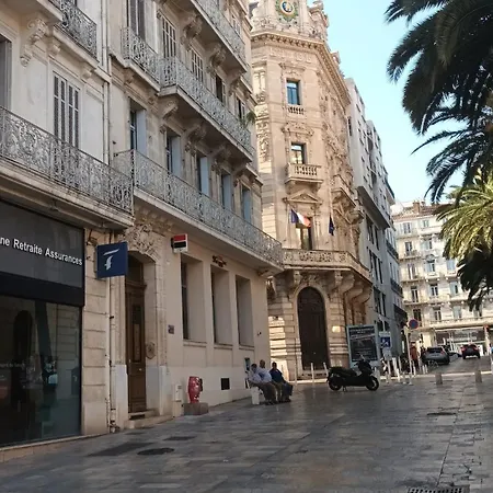 Apartment En Plein Coeur De Toulon